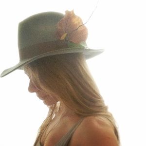 Meet your Posher, Belle